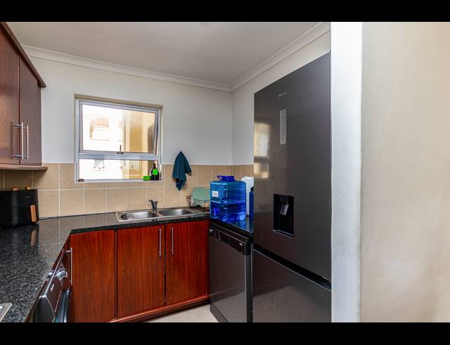 2 BEDROOM APARTMENT TO LET IN CENTURY CITY